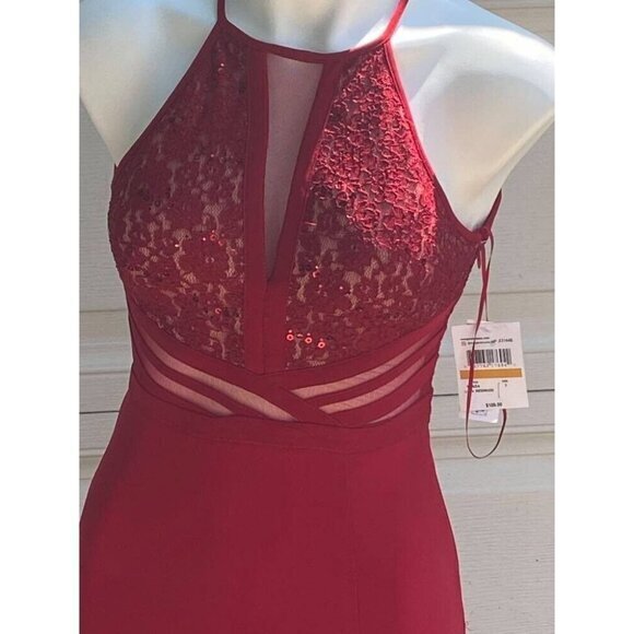 Morgan & Co Red Lace Halter Maxi‎ Dress Size 3 – Open Back Formal Gown - Picture 6 of 12